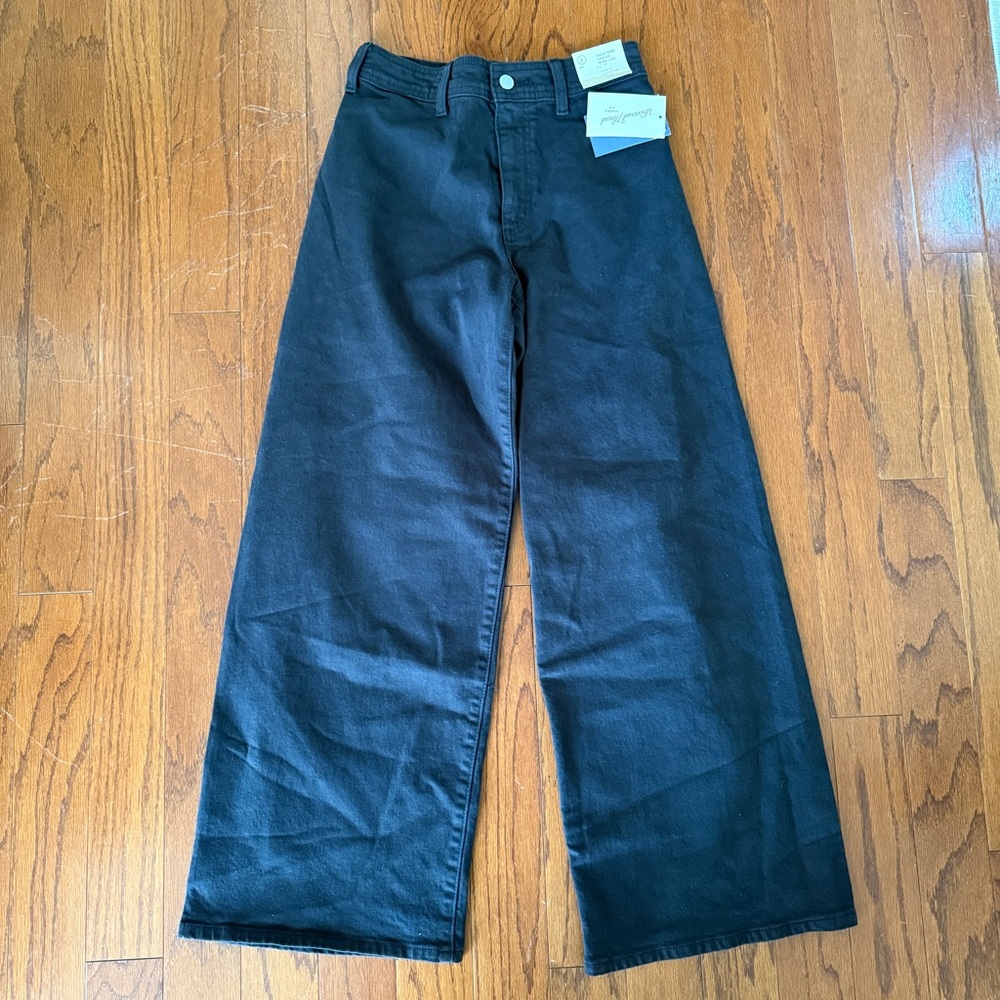 Black High-Rise Sailor Wide-Leg Ankle Jeans - Picture 4 of 8